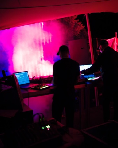 photo: Marius Renard